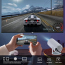 White Mini Proyector HY300 (Android 11) casting a large car racing game, mirrored wirelessly from a phone. Highlights compact design, WIFI 6, ideal for files, games, and videos. Composite image.
