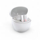 White Audífonos Mate 90 wireless earbuds with rectangular stems and red indicator lights, nestled in their open, matte white charging case with a soft blue light. Clean studio graphic.